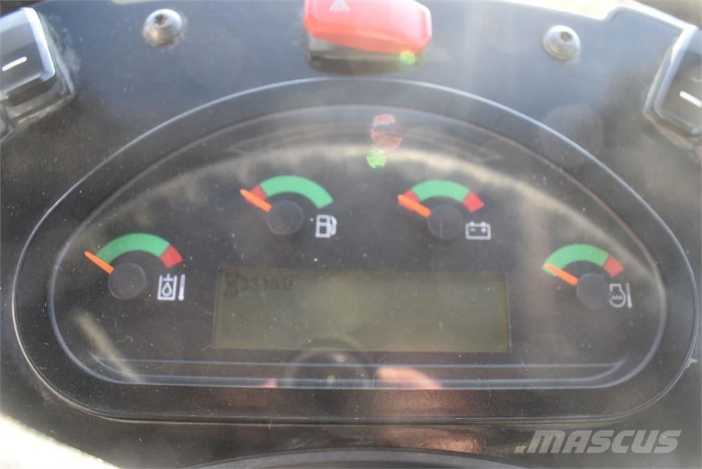 CAT 906M Фронтальные погрузчики