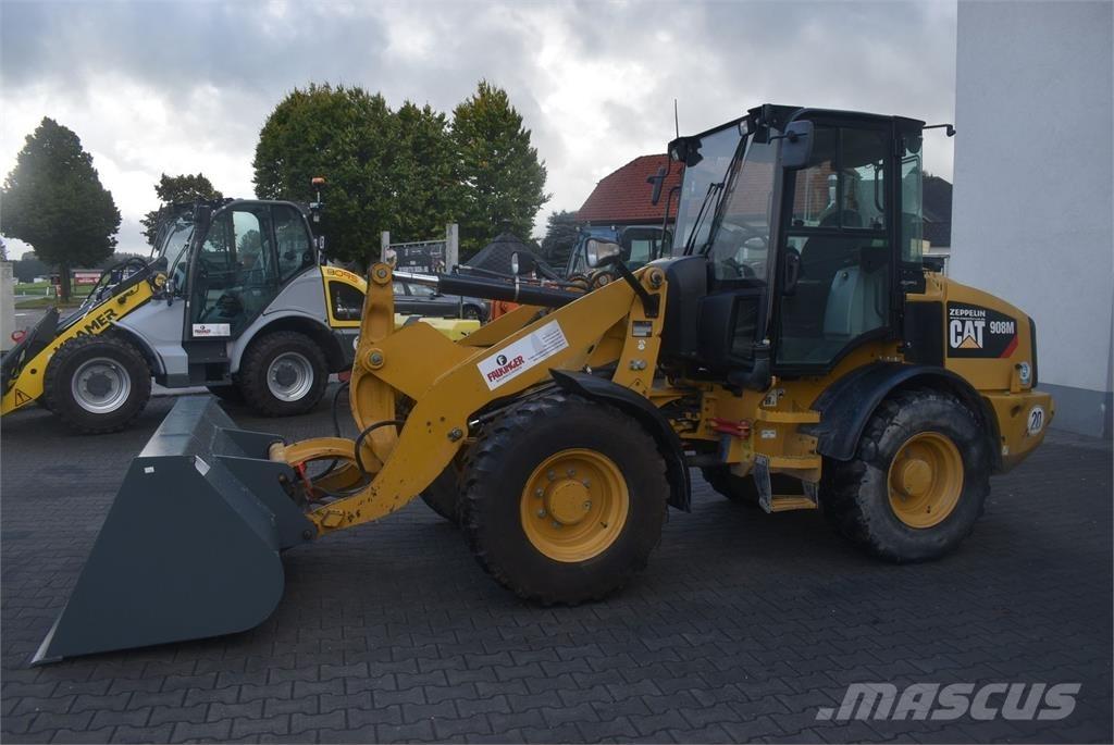 CAT 908M Фронтальные погрузчики
