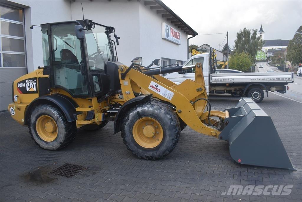 CAT 908M Фронтальные погрузчики