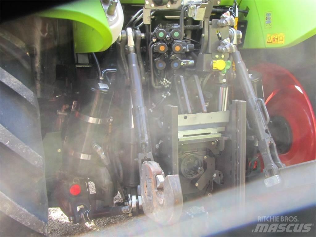CLAAS Arion 440 Трактора