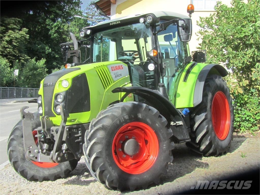 CLAAS Arion 440 Трактора