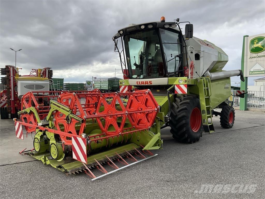 CLAAS AVERO 240 Зерноуборочные комбайны