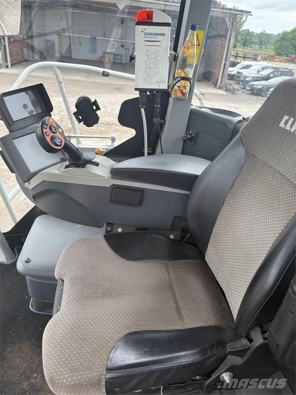 CLAAS Jaguar 960 Прицепные кормоуборочные комбайны