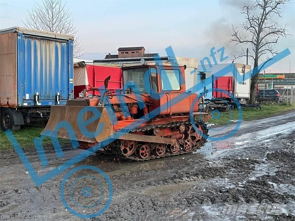  DT 75 Raupe Трактора