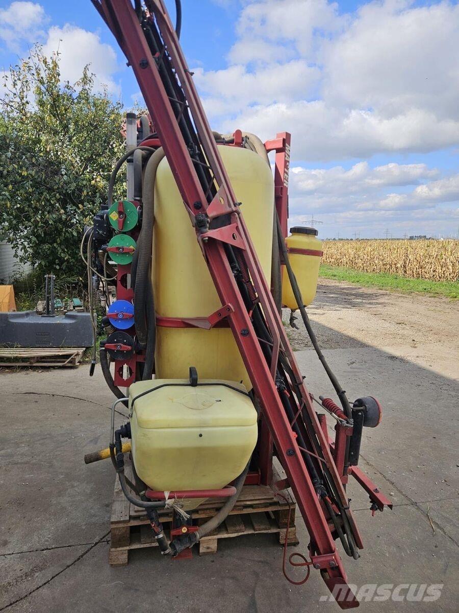 Hardi Master Прицепные опрыскиватели