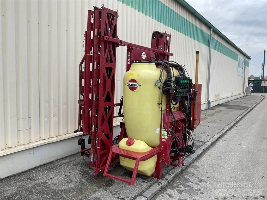 Hardi Master 1000 Прицепные опрыскиватели