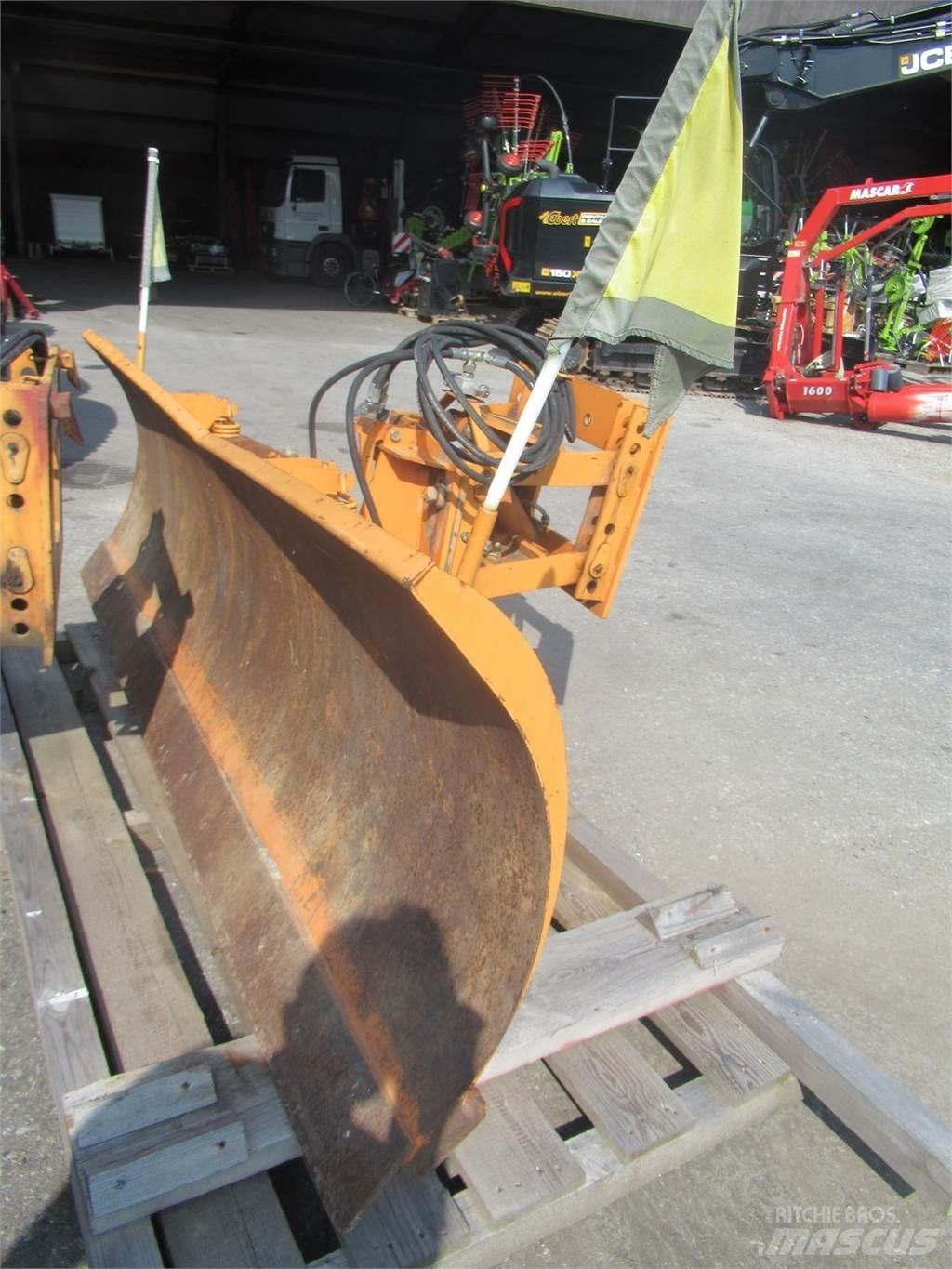 Hauer SK 2800 Снежные отвалы и плуги