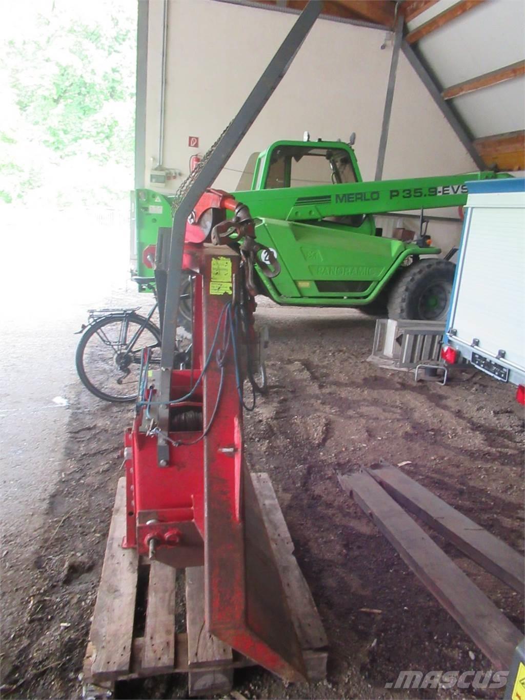  Holzknecht HS 205 B Трелёвочные лебедки