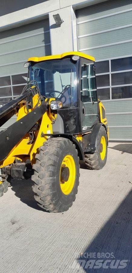 JCB 407 Фронтальные погрузчики