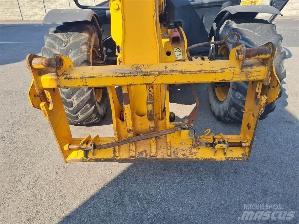 JCB 535 95 Телескопические погрузчики