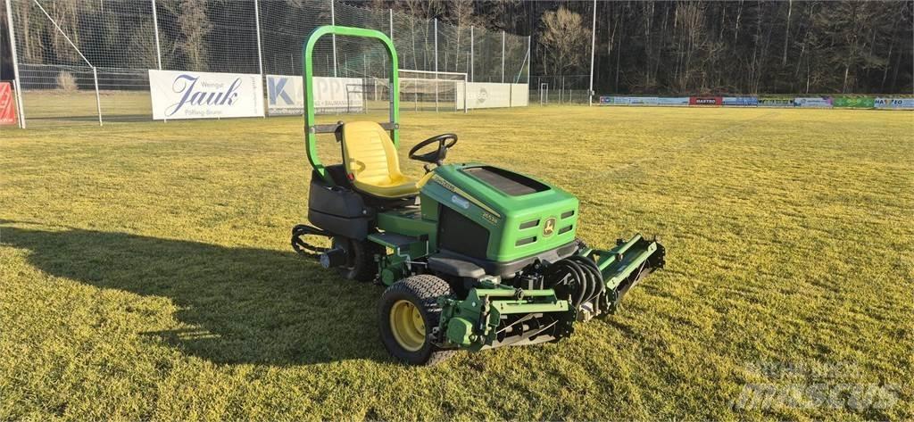 John Deere 2653B Навесное оборудование и запчасти