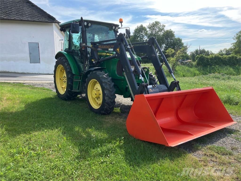 John Deere 5820 Трактора
