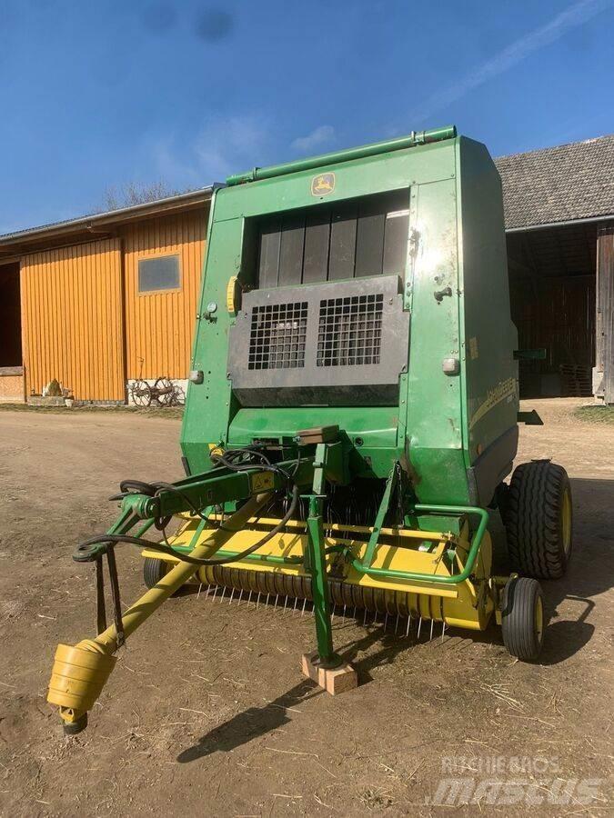 John Deere 592C Рулонные пресс-подборщики
