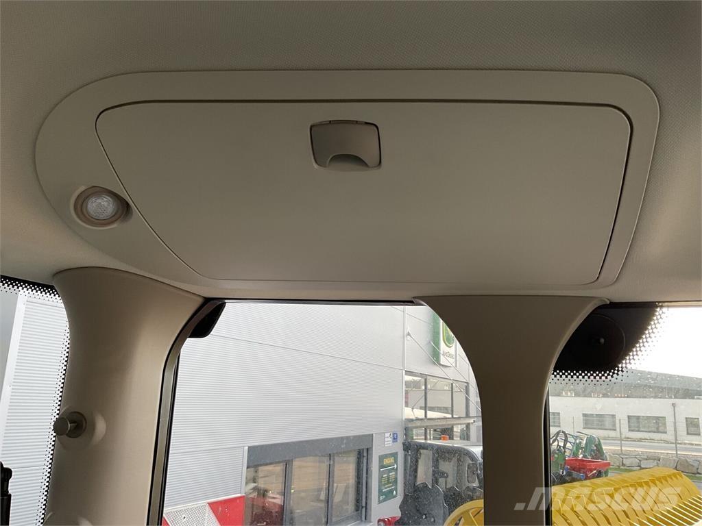 John Deere 6R 215 Трактора