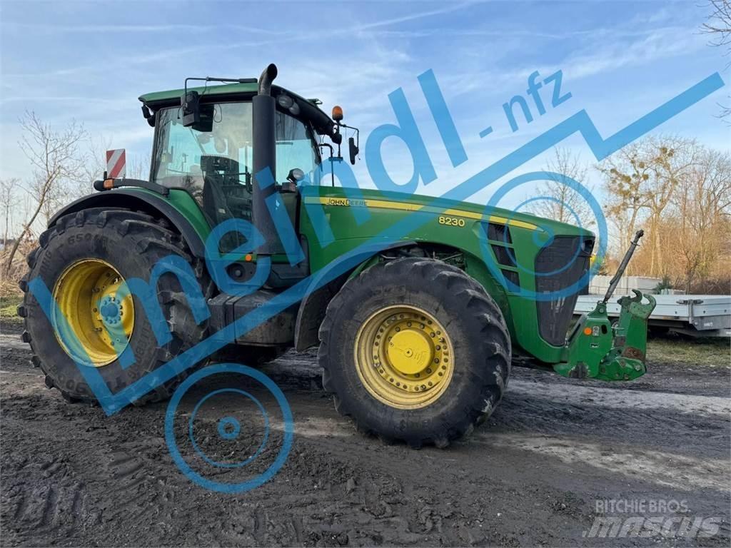 John Deere 8230 Трактора