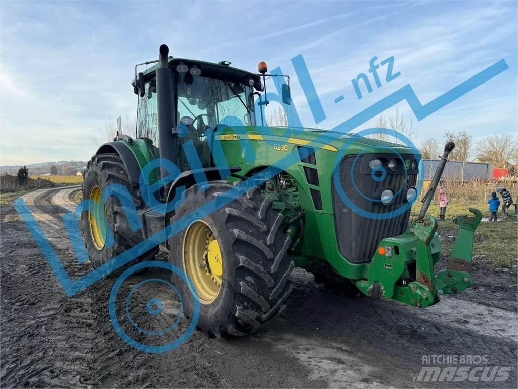 John Deere 8230 Трактора