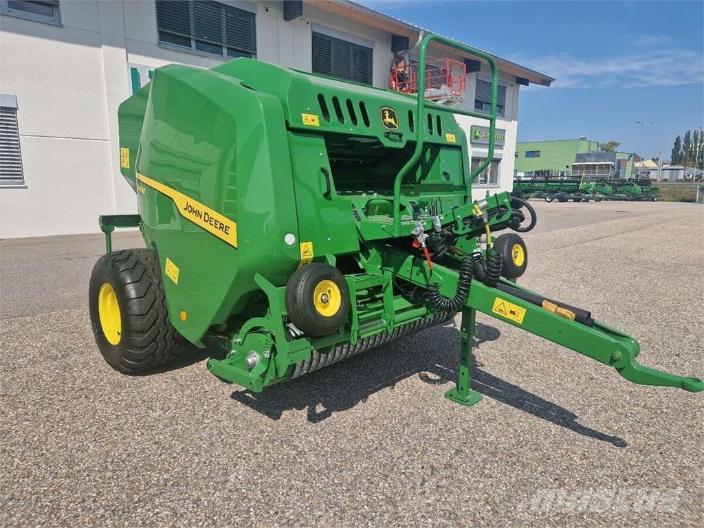 John Deere F441M Рулонные пресс-подборщики