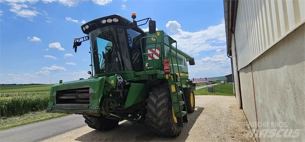 John Deere T550 Зерноуборочные комбайны