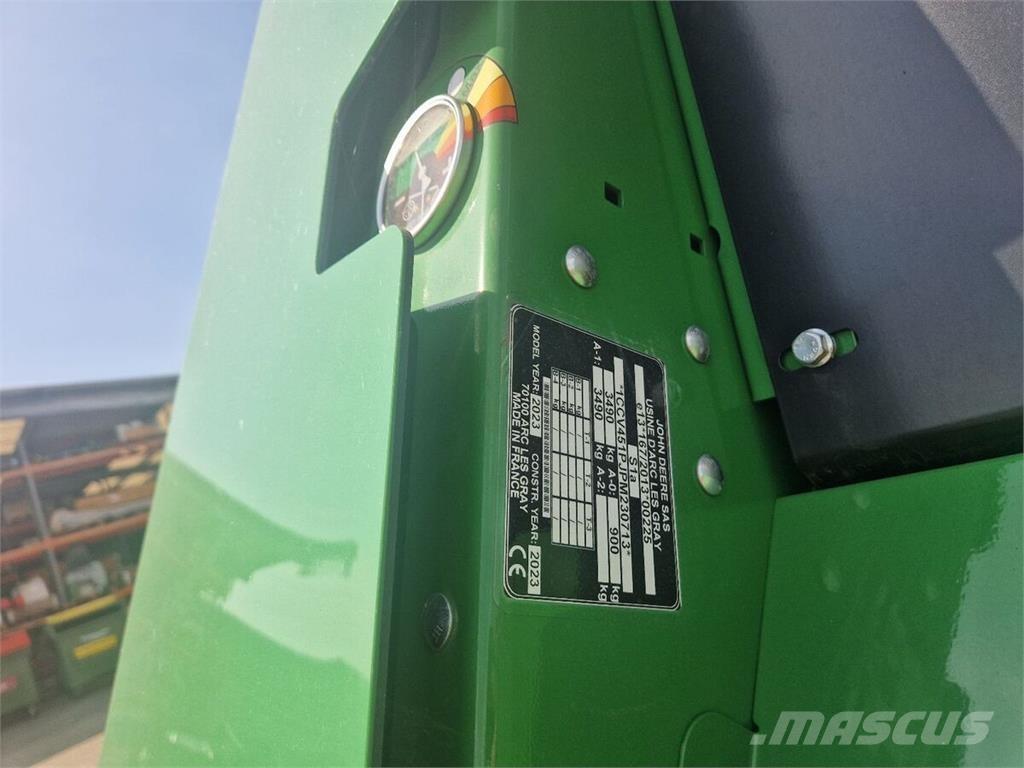 John Deere V451M Рулонные пресс-подборщики