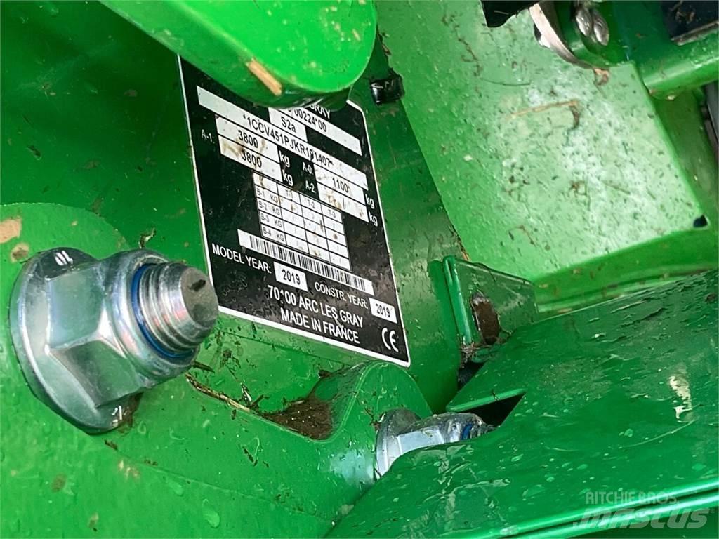 John Deere V451R Рулонные пресс-подборщики