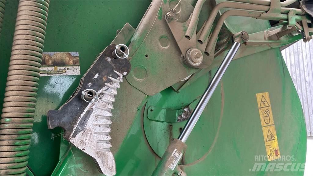 John Deere V461R Рулонные пресс-подборщики