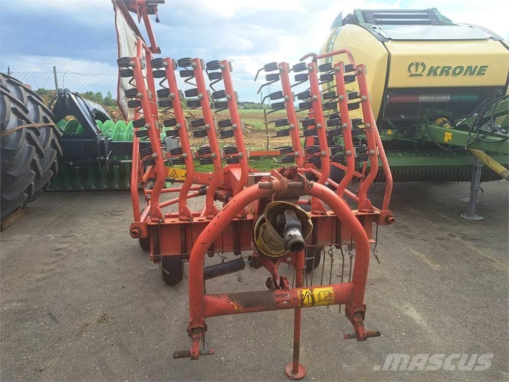 Kuhn GA 4121 GM Уборочные комбайны