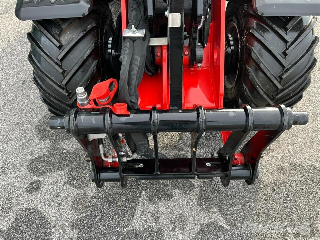 Manitou MLA2-25 Трактора с фронтальным погрузчиком