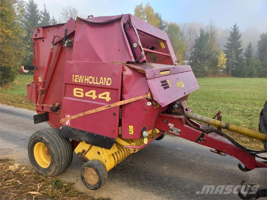 New Holland 644 Рулонные пресс-подборщики