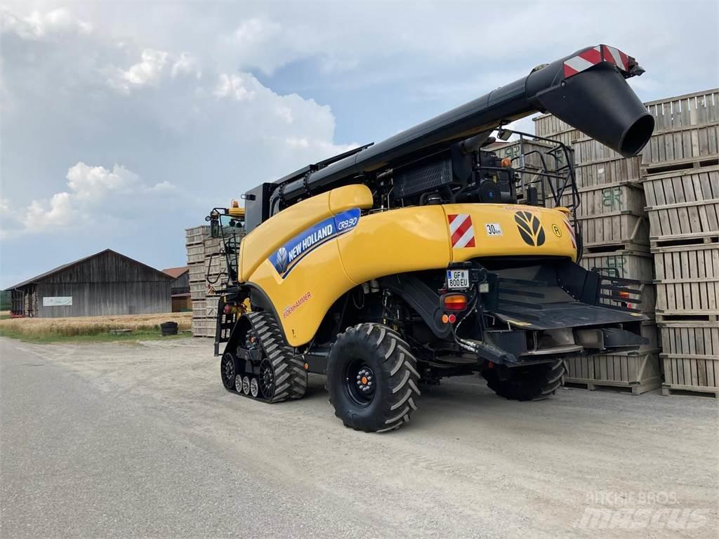 New Holland CR9080 Зерноуборочные комбайны
