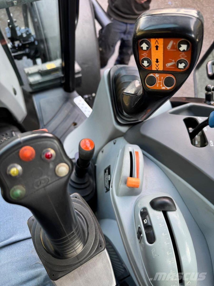 New Holland T4.115 Трактора