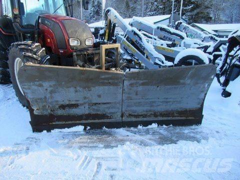  Schilcher 2704 Снежные отвалы и плуги