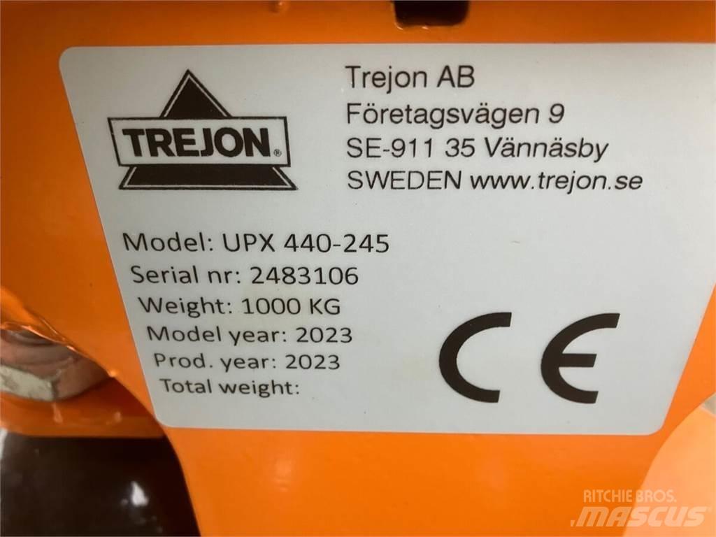 Trejon UPX 440-245 Другая техника для уборки снега