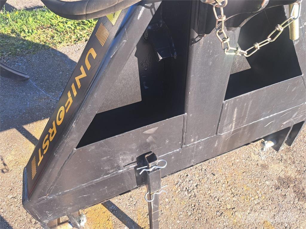  Uniforst 2200 Лесозаготовительная техника - Другие