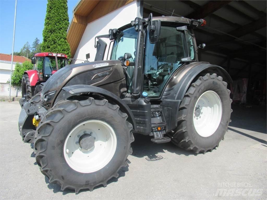 Valtra N134 (Stufe V) Трактора