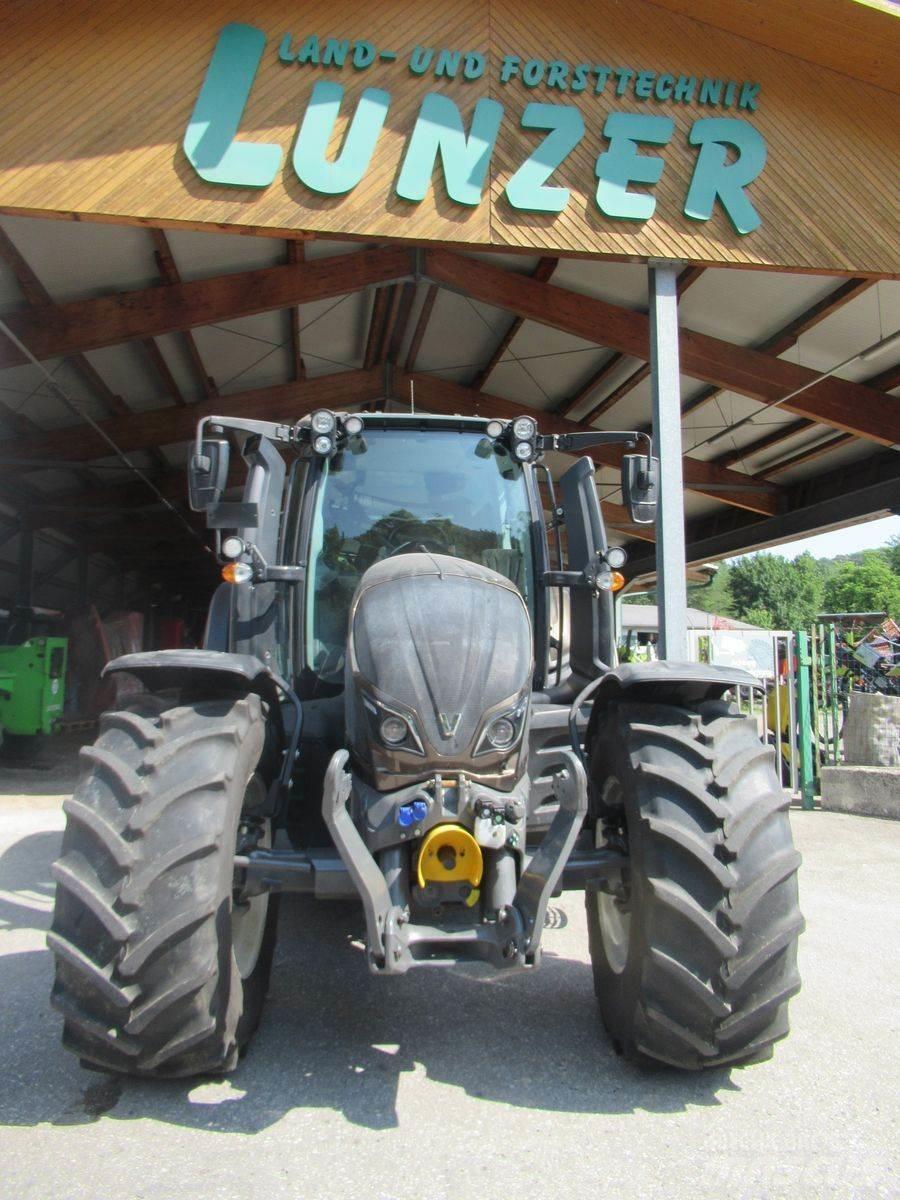 Valtra N134 (Stufe V) Трактора