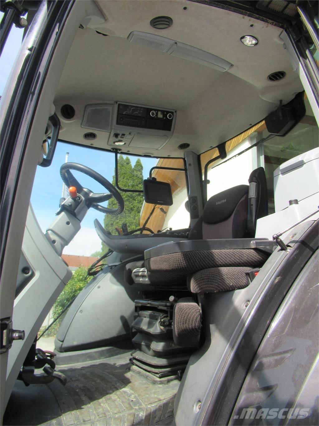 Valtra T 214D Трактора