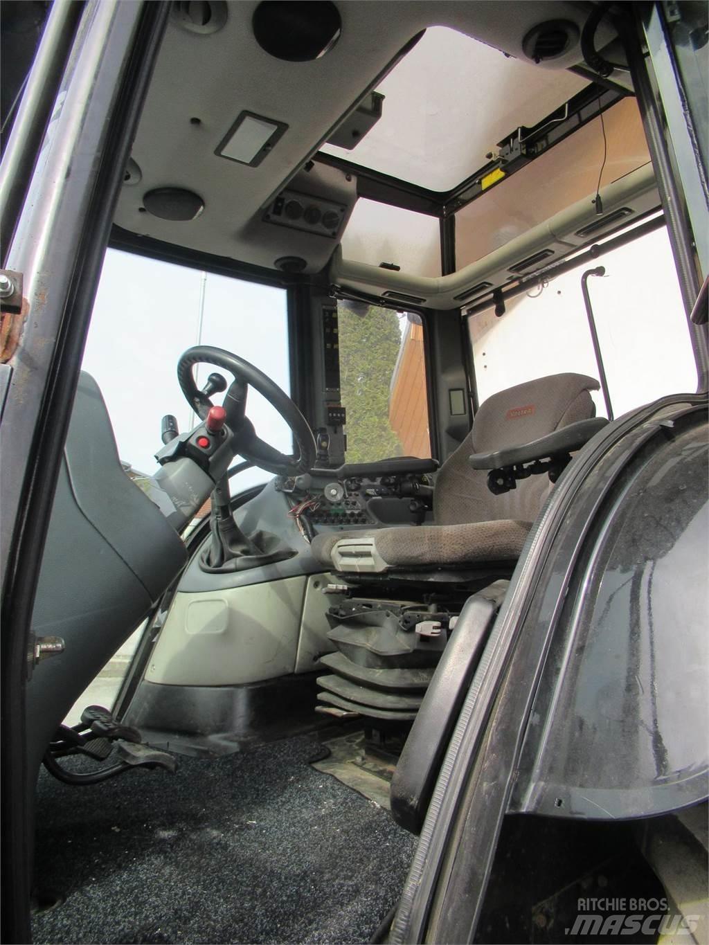 Valtra XM 130 Трактора