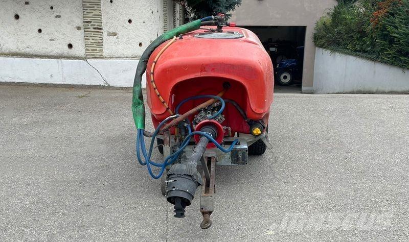 Vogel & Noot 800 L Прицепные опрыскиватели