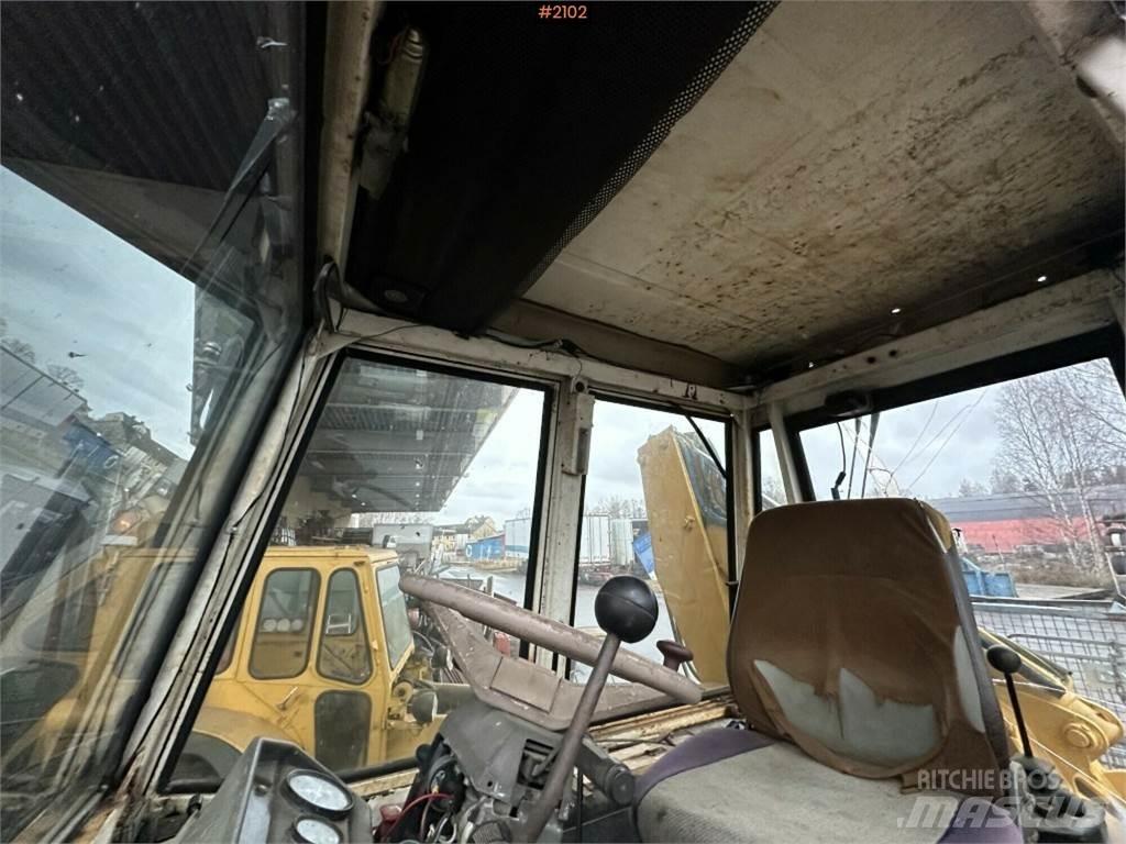 JCB 3D-4 Трактора