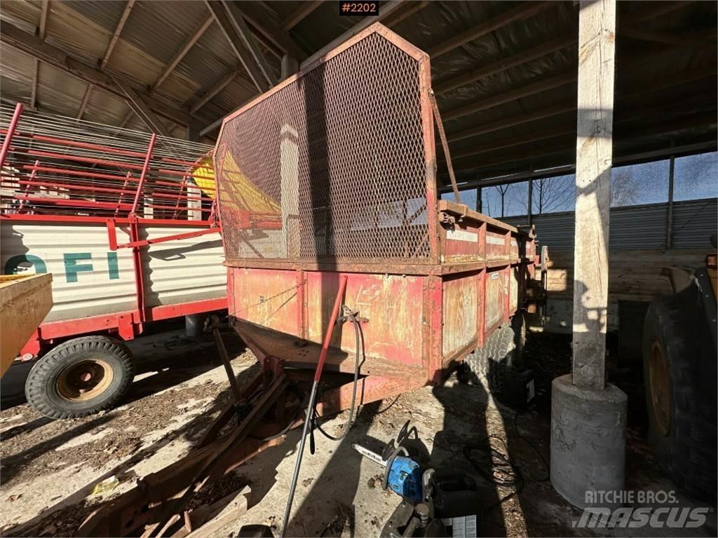 JF ST70 Разбрасыватели органических удобрений