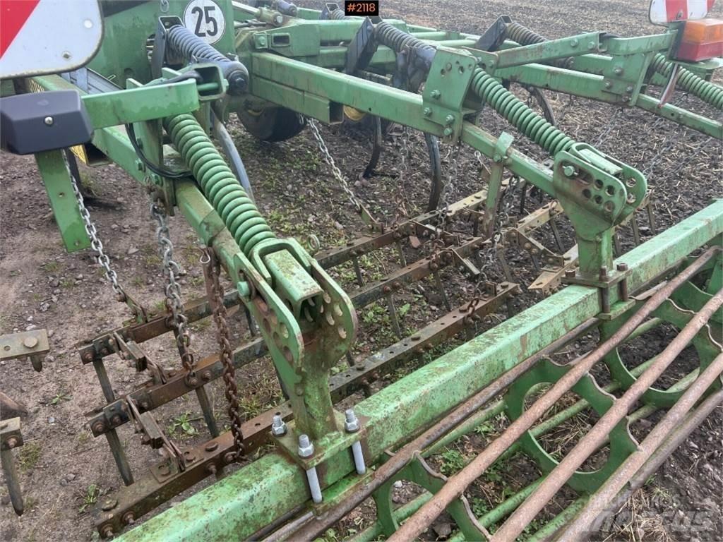 John Deere 410A Прочее почвообрабатывающее оборудование