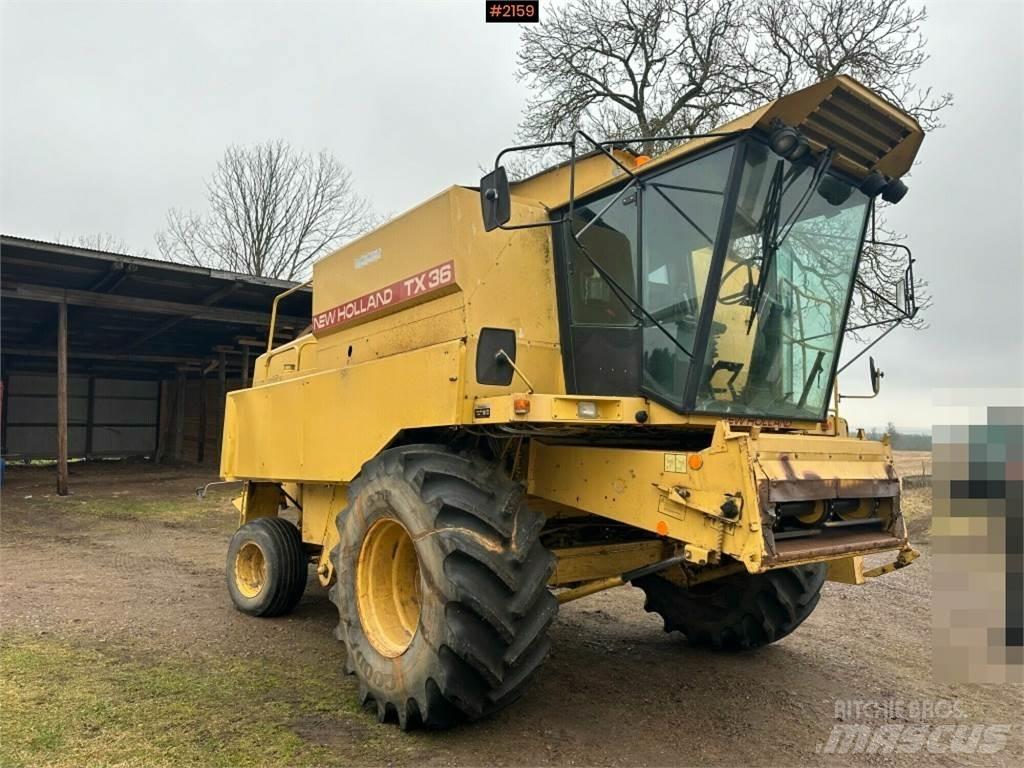 New Holland TX36 Зерноуборочные комбайны