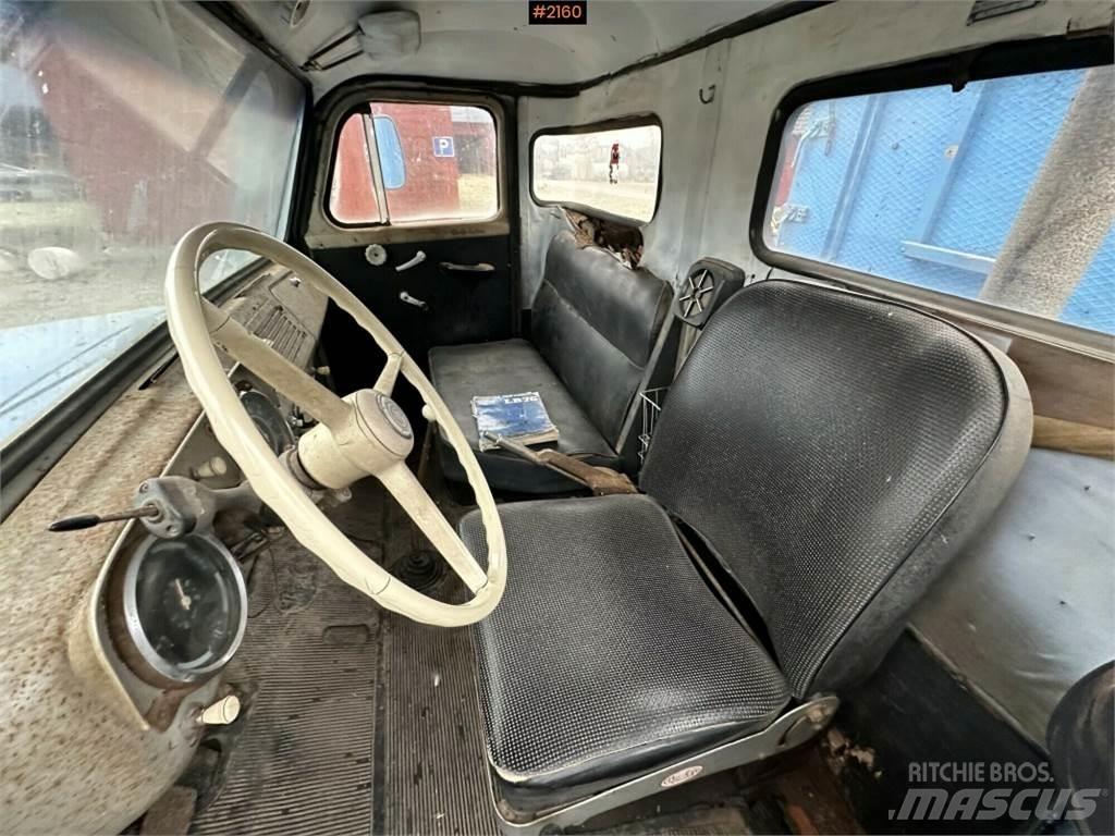 Scania L76 Грузовики-платформы/боковая разгрузка