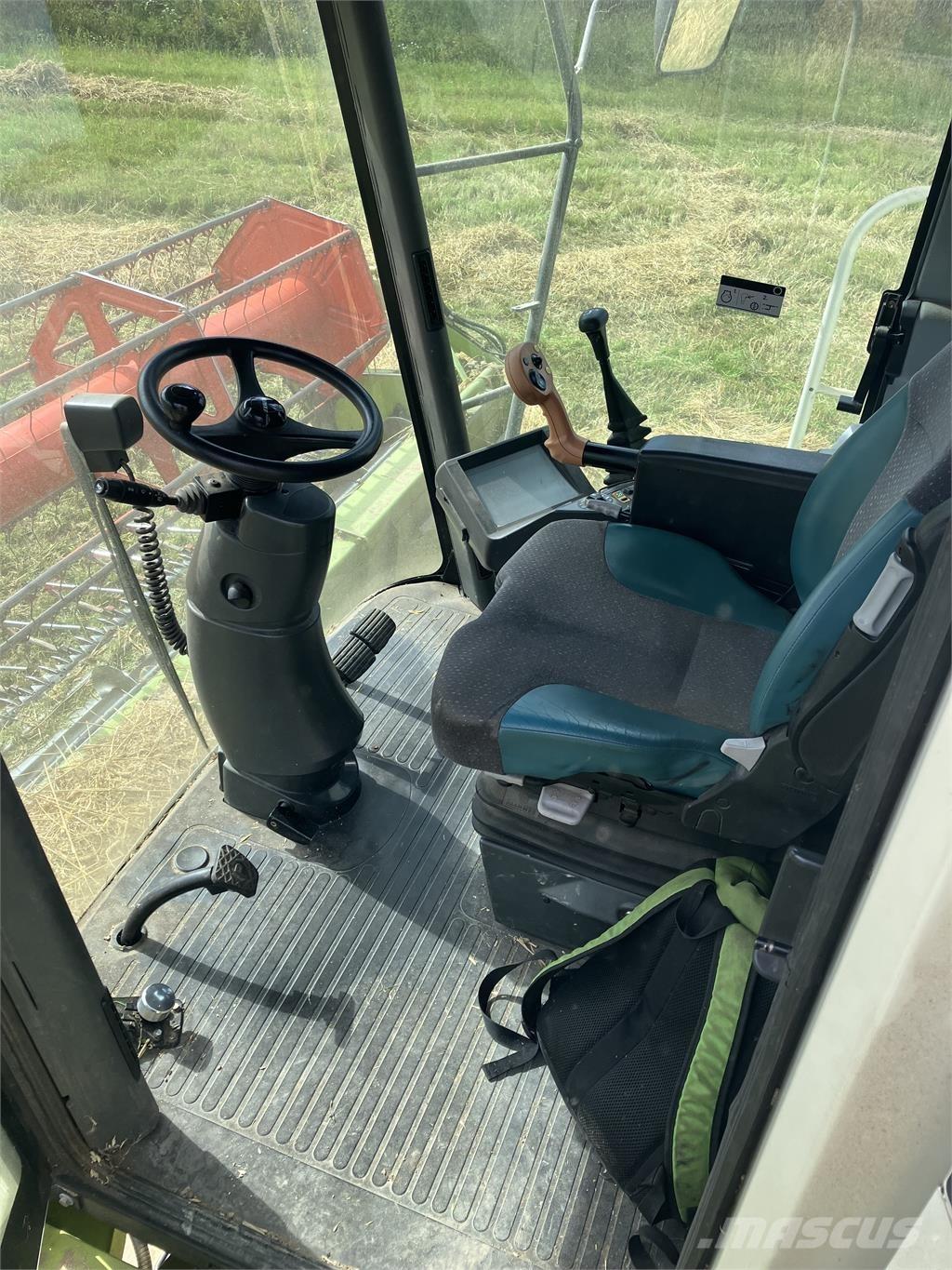Claas 450 Зерноуборочные комбайны