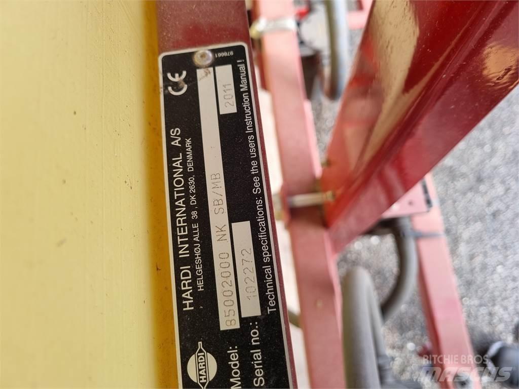 Hardi  Прицепные опрыскиватели