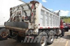 Mack RD688S Снежные отвалы и плуги