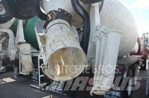 Mack RD690S Специальные грузовики