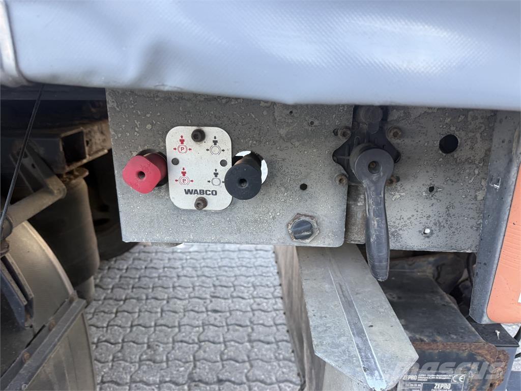 Kel-Berg 30 pl. Городские полуприцепы