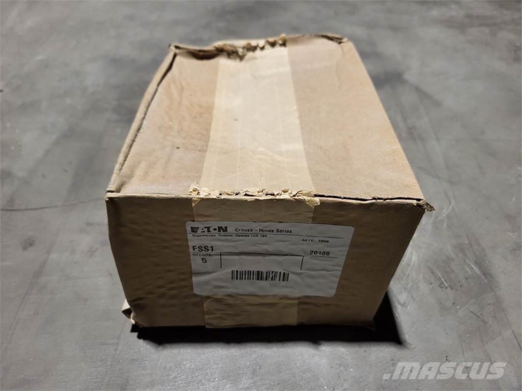  CROUSE-HINDS FSS1 Строительная техника - Другие