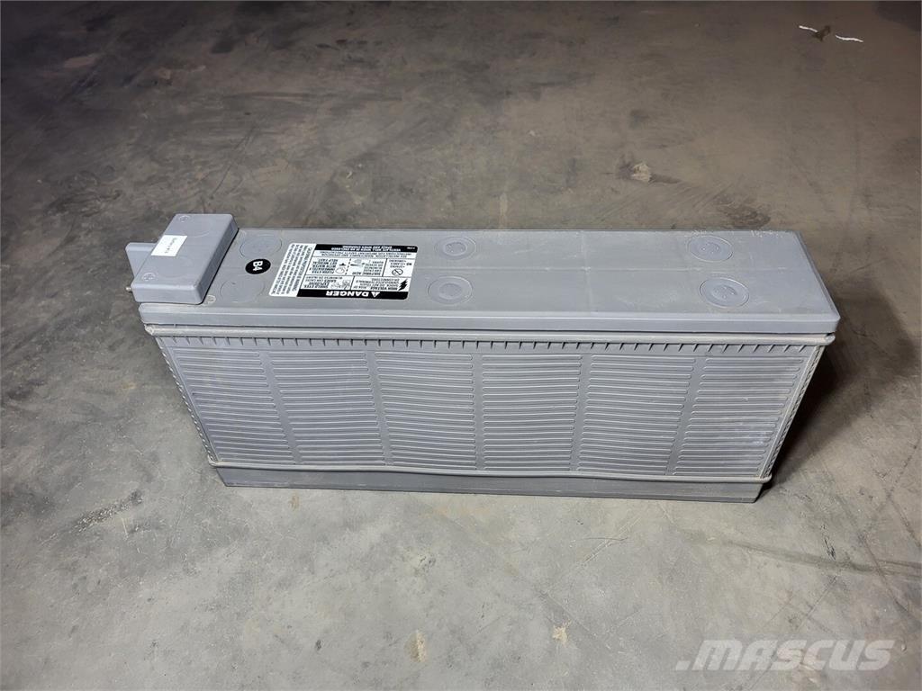  DEKA 12AVR100ET Аккумуляторные батареи